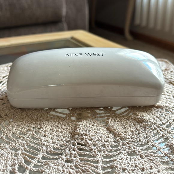 Nine West Eyeglass Case - Picture 4 of 5
